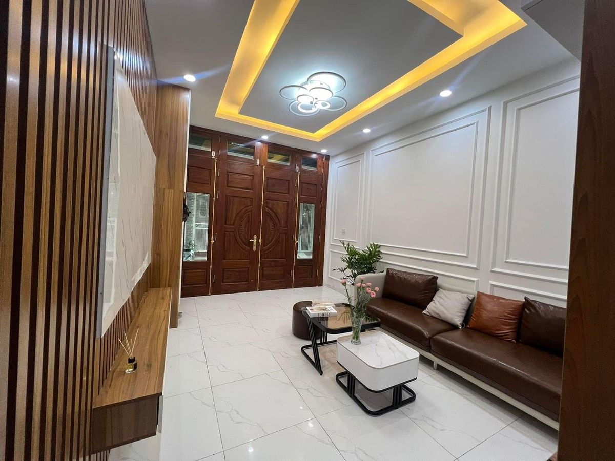 NHÀ ĐẸP -PHÚ DIỄN- BẮC TỪ LIÊM. NGÕ RỘNG, Ô TÔ 7 CHỖ ĐỖ TRƯỚC CỬA