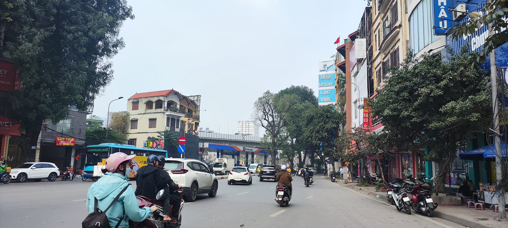 O9 2628 5559 BÁN. Nhà MP Đường Láng 74m², 5 tầng, MT 7.1m, Giá tl 14.8 tỷ Đống Đa