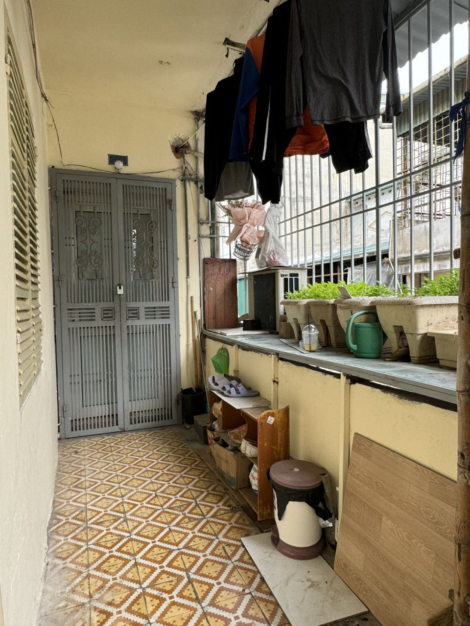 CỰC HIẾM-Bán căn hộ Tập Thể Tôn Đức Thắng-Đống Đa, 40m2, đủ nội thất. Giá 920tr