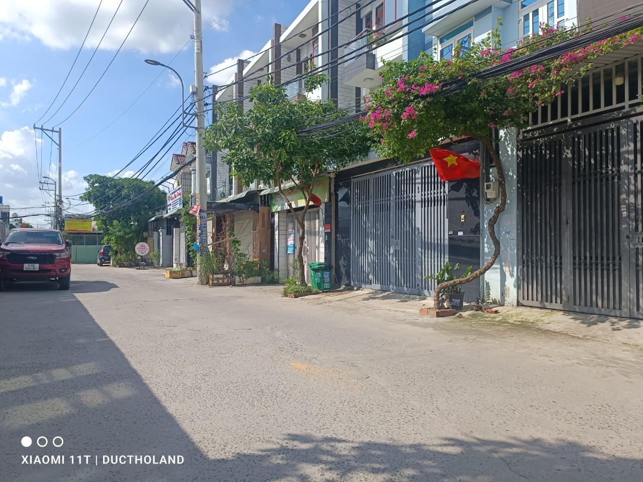 Chuyển chỗ ở bán nhà HXH 8m vị trí đẹp TX25, nhà 2 tầng, 68m2, khu dân trí, chỉ hơn 3 tỷ