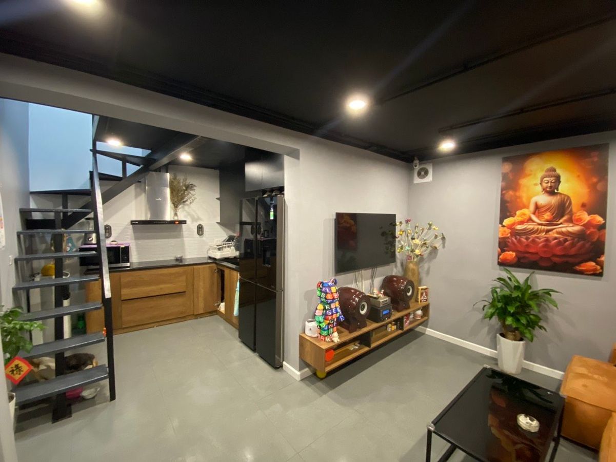 Cát Linh - Diện tích 40m2 - Mặt tiền 6.1m - 5.65 Tỷ - Đống Đa