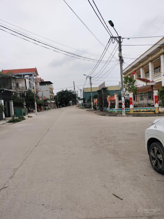 Bán đất DI TRẠCH, oto 7 chỗ vào đất, 200m ra KĐT Kim chung, thông các ngả, giá 6x triệu