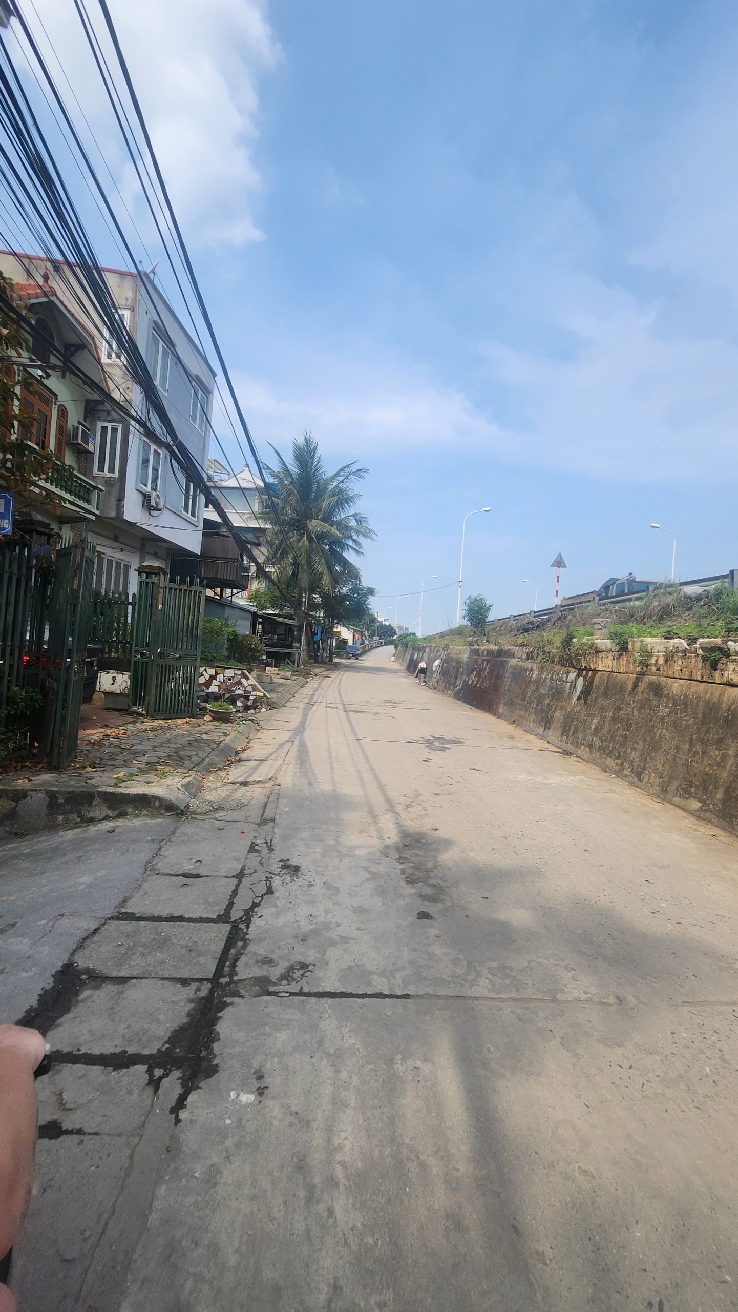 ✨️ NHÀ ĐẸP - TÂY HỒ - HÀ NỘI. TRUNG TÂM PHÚ THƯỢNG - NGÕ THÔNG, Ô TÔ ĐỖ CỬA, GIÁ CỰC HỢP LÝ. GẦN SÔNG HỒNG KHÔNG KHÍ CỰC KỲ THOÁNG ĐÃNG VÀ SẠCH SẼ.