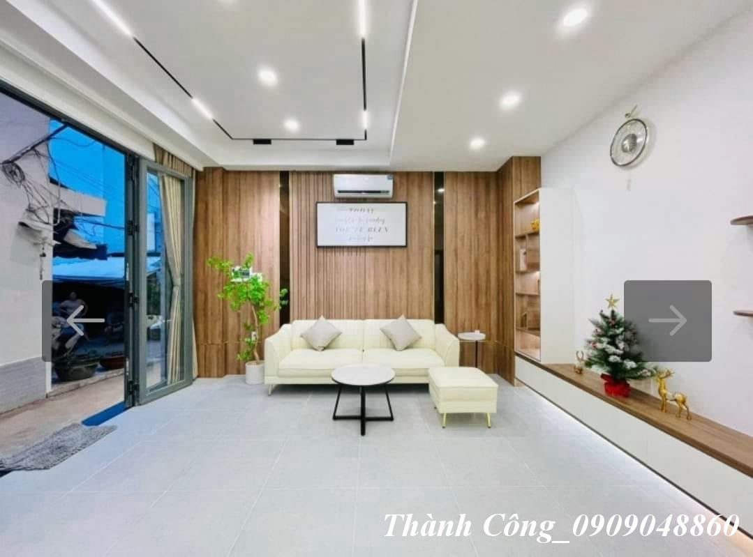 Bán nhà NHÀ CỰC ĐẸP - FULL NỘI THẤT - GIÁP QUẬN 1 - NHỈNH 4 TỶ XÍU.