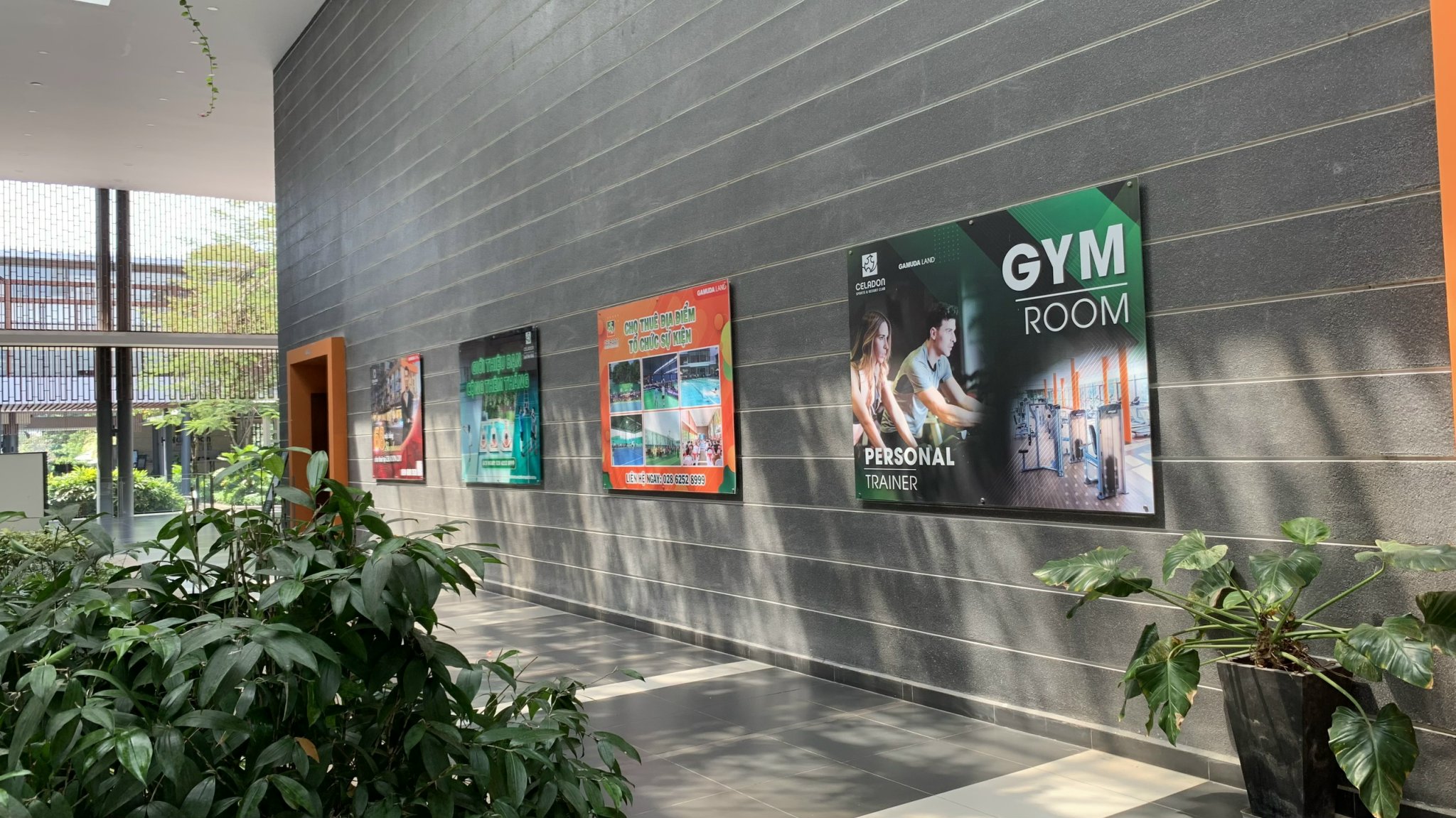 SHOPHOUSE Celadon Tân Phú hệ thống an ninh 24/7, trung tâm thương mại, phòng gym,…có 68 căn nhà phố 2 phân khu.