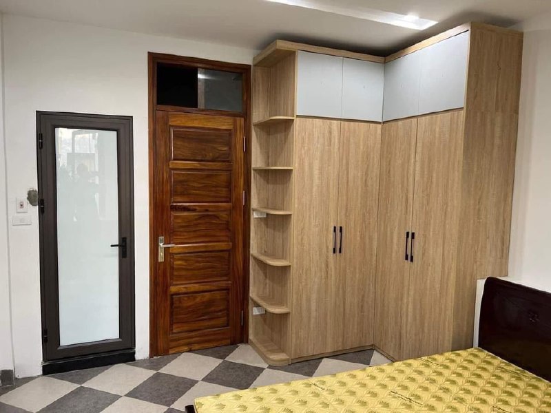 Đường Láng - Diện tích 41m2 - 6 Tầng - 4.9 Tỷ - Đống Đa