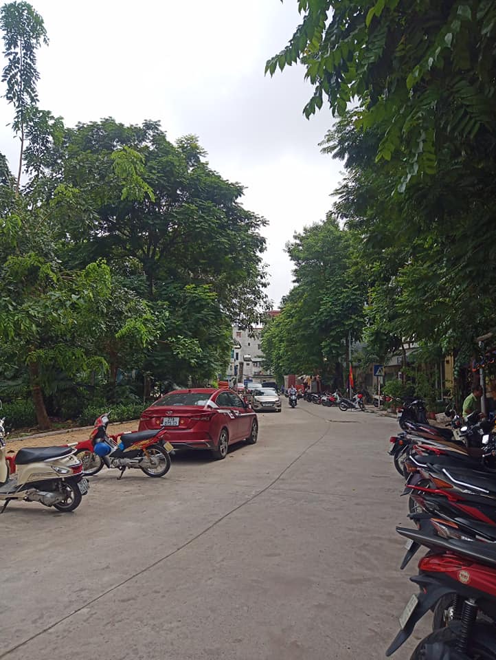 Bán Đất Hoàng Cầu 700M2 Full Thổ Cư 95 Tỷ -NỞ HẬU- GPXD 10 Tầng