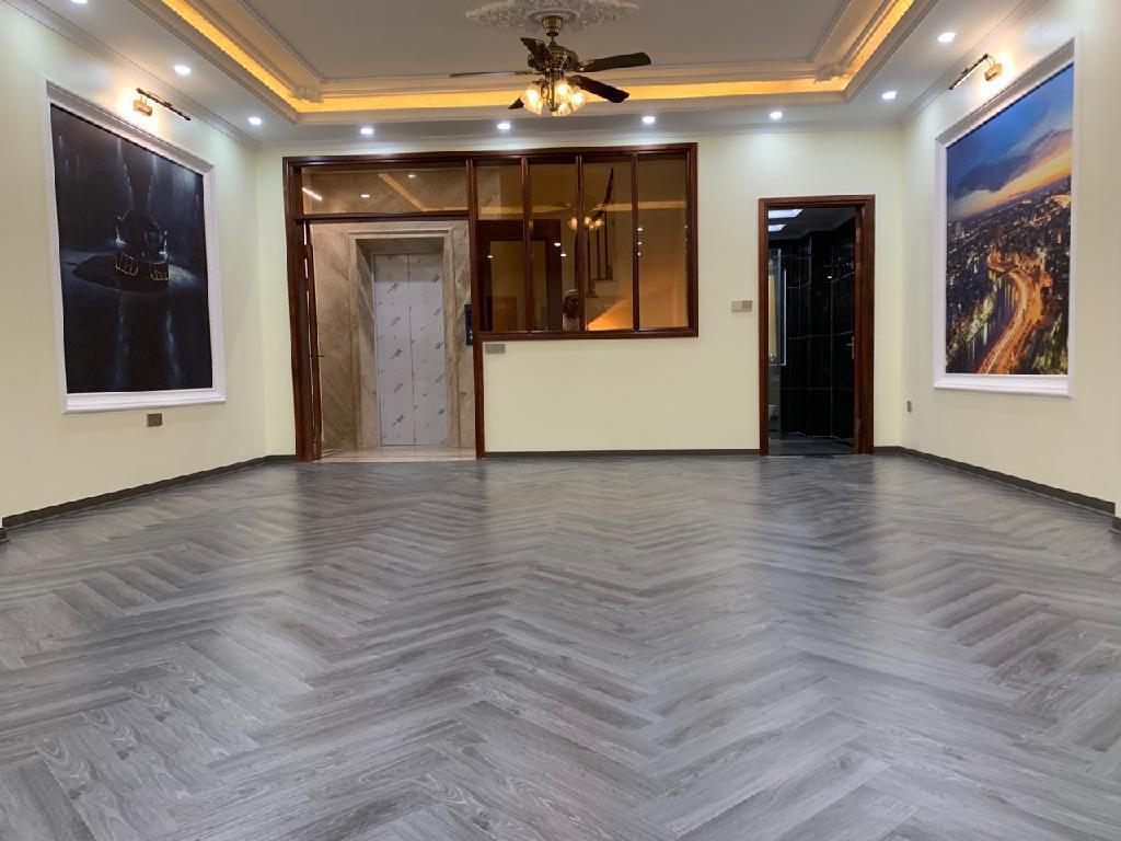 PHÂN LÔ - Ô TÔ ĐỖ CỬA - THANG MÁY - GẦN PHỐ - FULL CÔNG NĂNG - TIỆN ÍCH NGẬP TRÀN ,