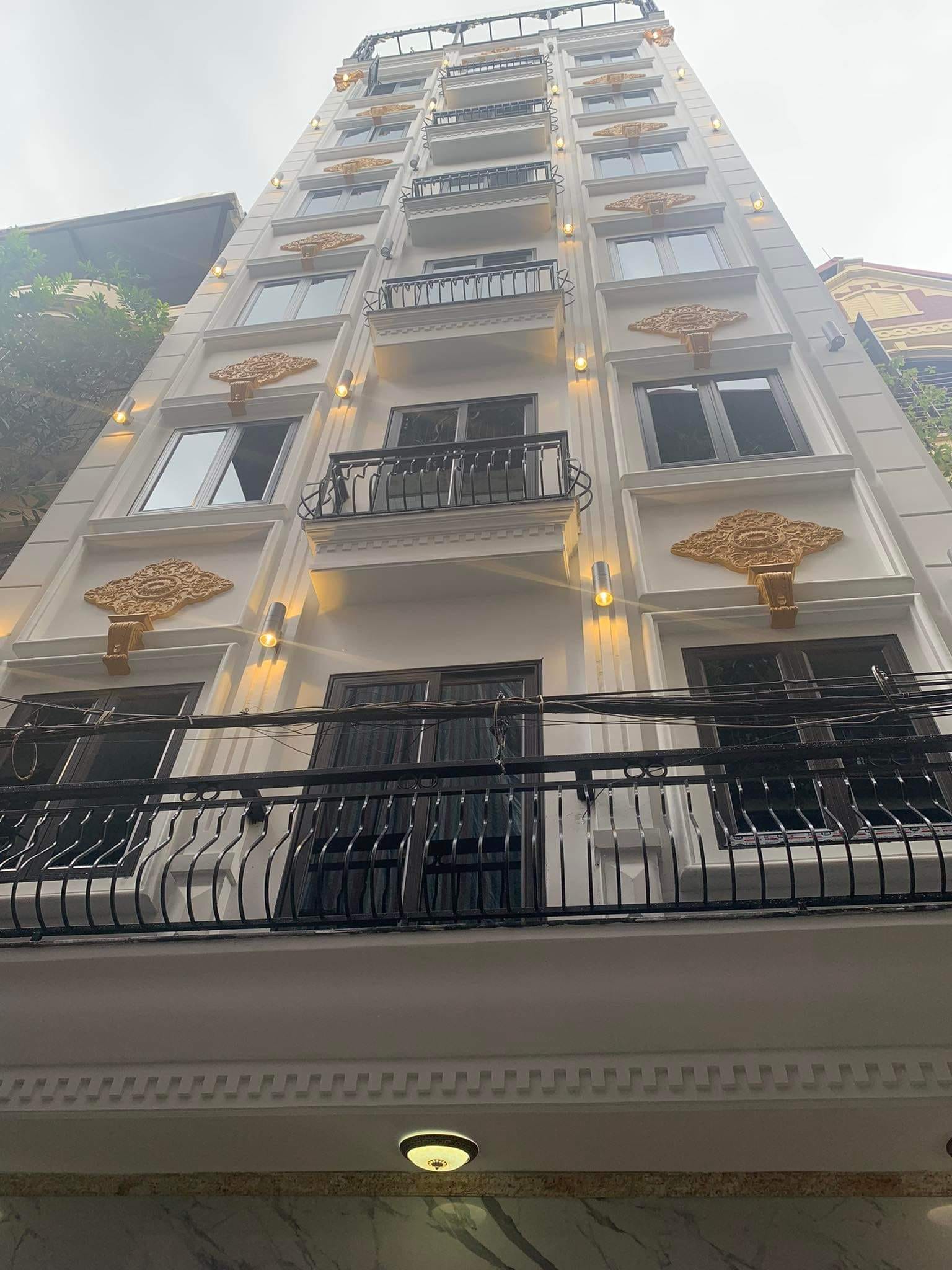 Bán nhà VIP 10 tầng mặt phố Láng Hạ Đống Đa nhỉnh 65 tỷ.