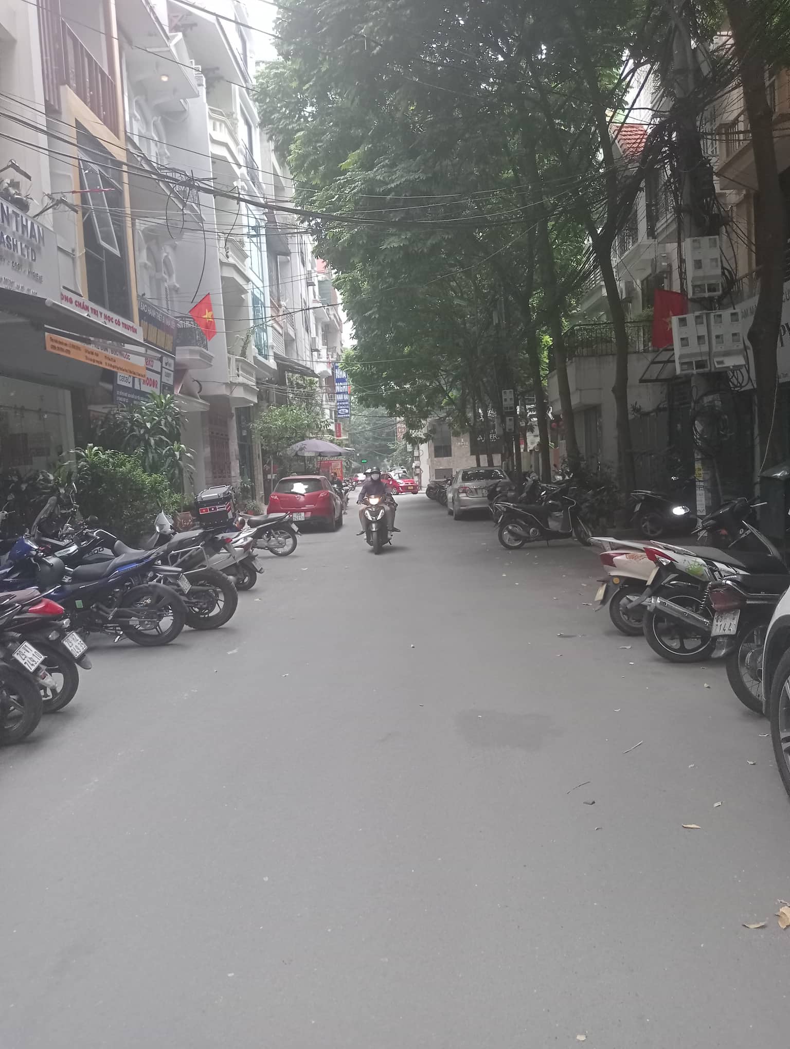 Chính chủ cần Bán gấp căn Biệt Thự KĐT Mới Yên Hòa , Lão Thành Cách Mạng Đường Trần Kim Xuyến, Cầu Giấy dt 186 m2 giá 75 tỷ