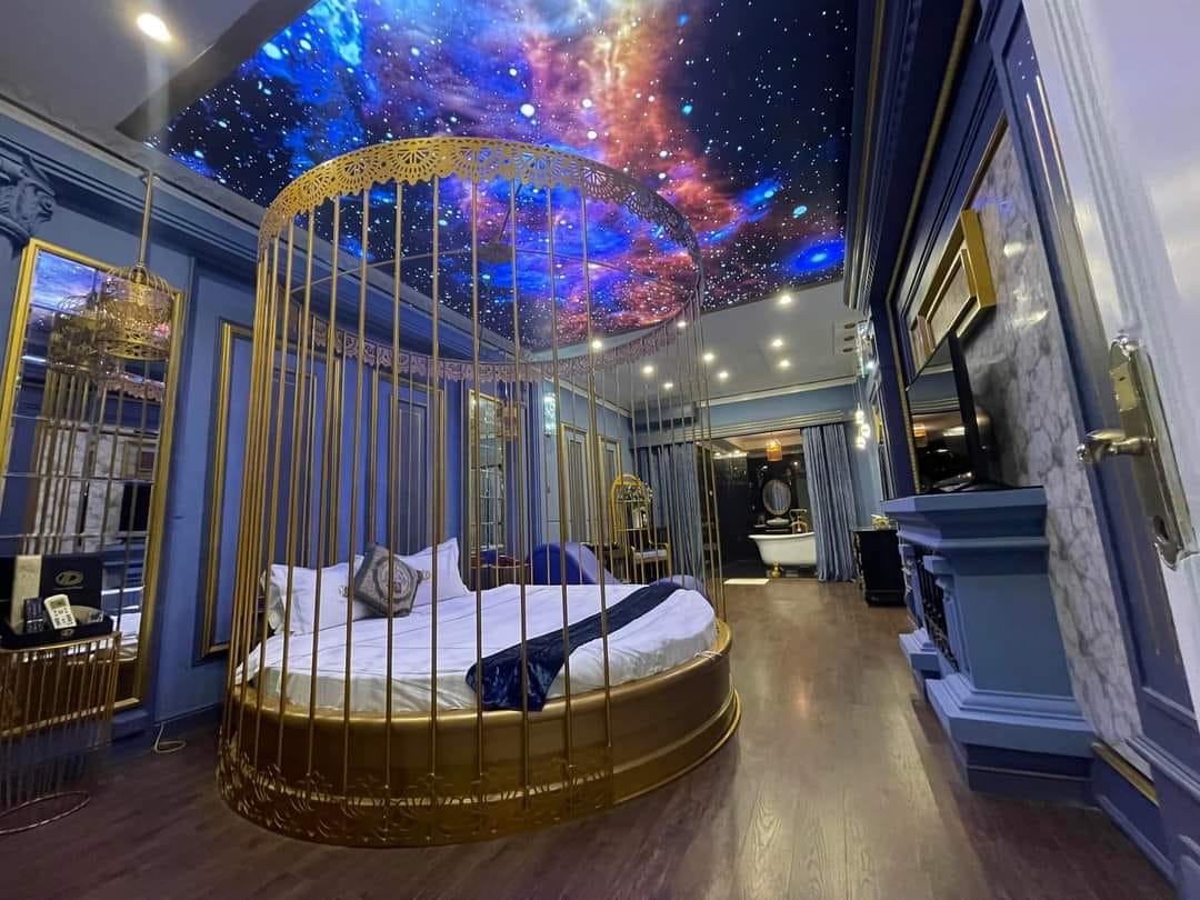 Bán khách sạn Đầm Trấu, 317m2, mặt tiền 13m, 74.1 tỷ, dòng tiền 8.5 tỷ/năm