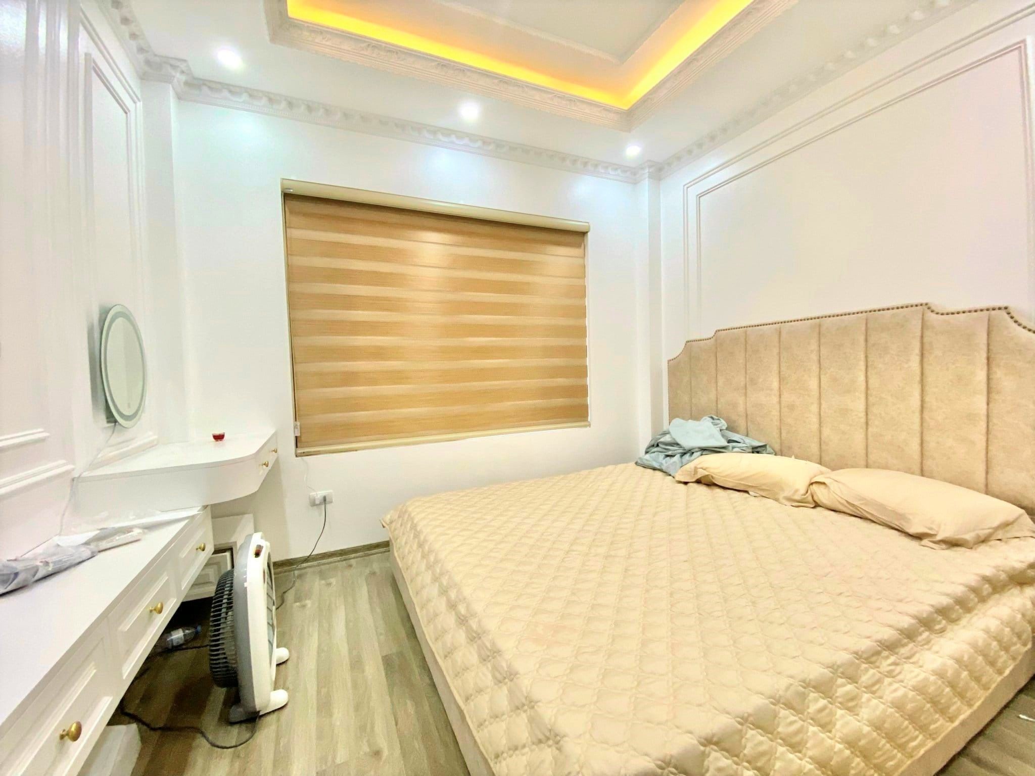 BÁN NHÀ NGÕ 80 CHÙA LÁNG, DIỆN TÍCH 125M MẶT TIỀN 6M, 5 TẦNG. GIÁ CHỈ 21 TỶ