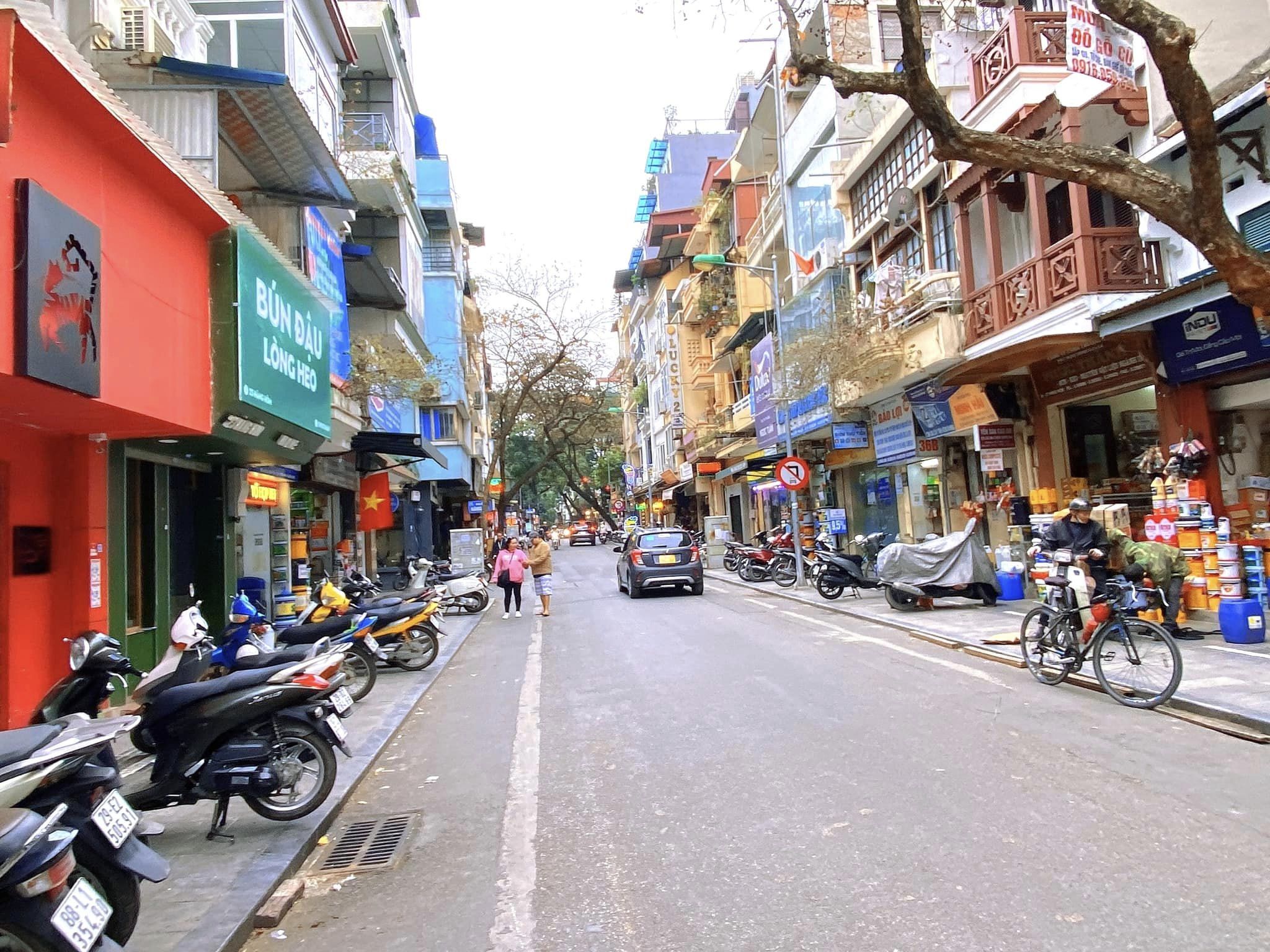 Mặt Phố Hàng Hòm 100M2 4 Tầng MT 3.5M 60 Tỷ - 1 sỔ 1 Chủ