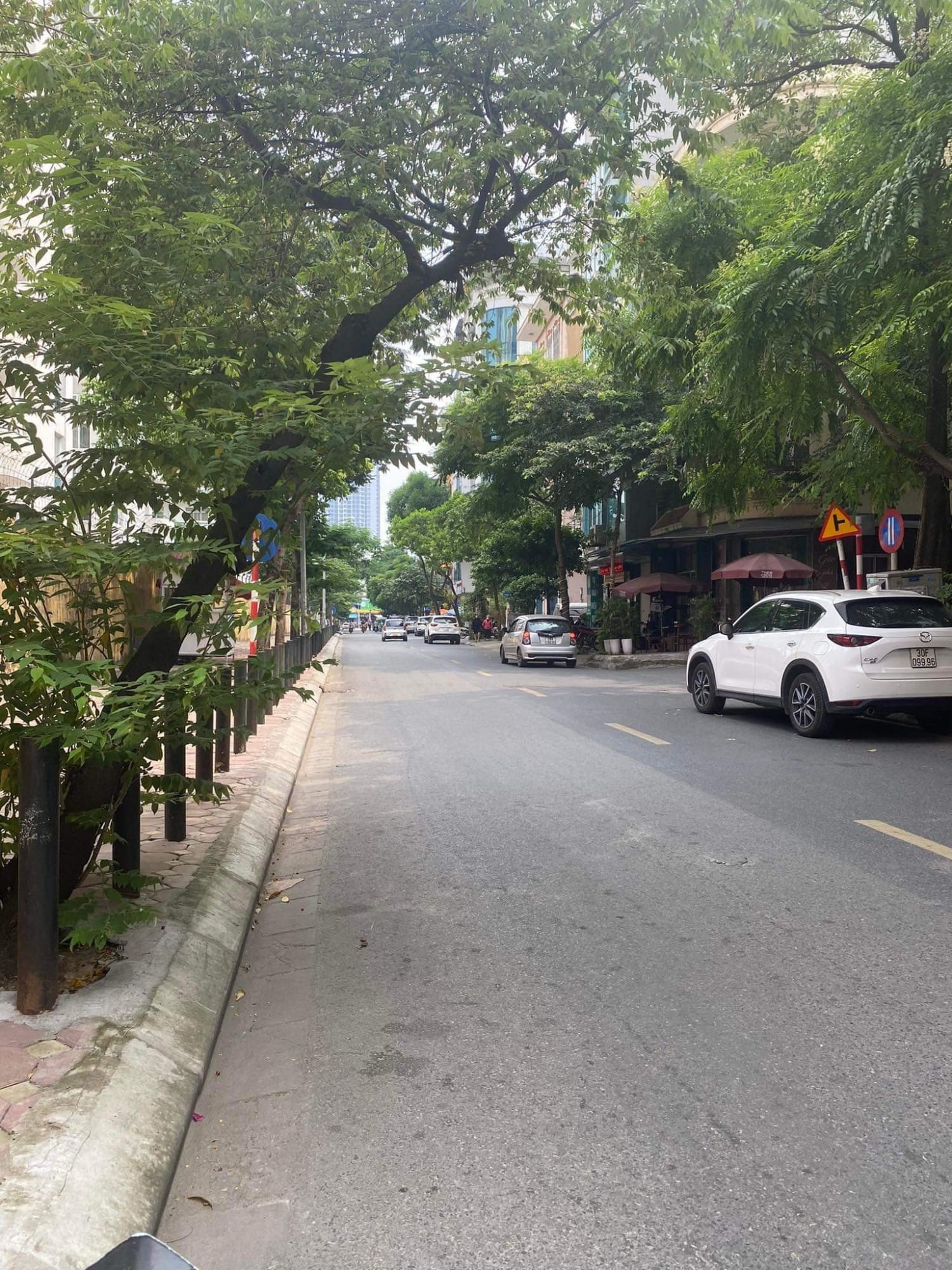 Bán Nhà Mặt Phố Phạm Tuấn Tài Quận Cầu Giấy. 68m Xây 8 Tầng Nhỉnh 24 Tỷ. Cam Kết Ảnh Thật Mô Tả Chính Xác. Chủ Muốn Bán