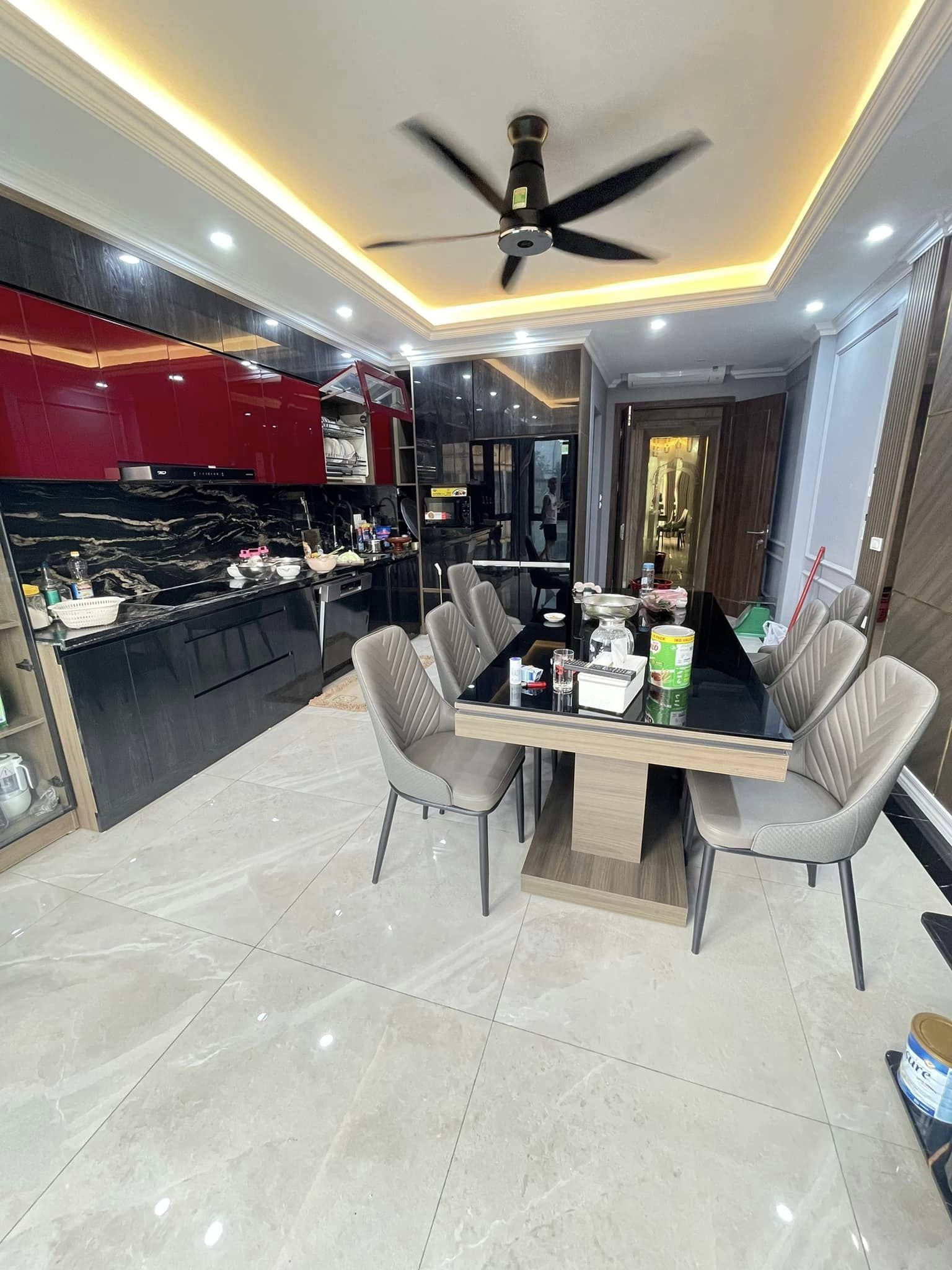 Bán Nhà Mặt Phố Nghĩa Tân Quận Cầu Giấy. 50m Xây 6 Tầng Nhỉnh 20 Tỷ. Cam Kết Ảnh Thật Mô Tả Chính Xác. Chủ Cần Bán