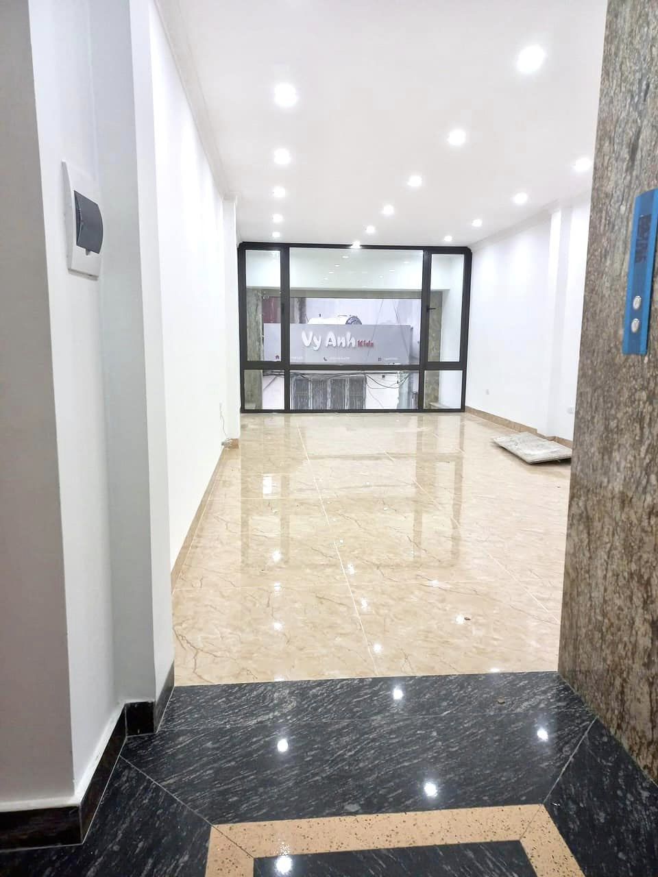 Bán nhà mặt phố Chùa Quỳnh, diện tích 80 m2, 7 tầng thang máy, giá 24.6 tỷ, KD đỉnh