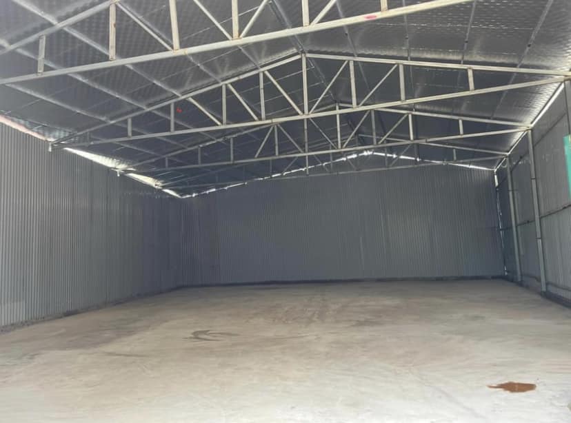 Cho thuê kho xưởng tại Triều Khúc Hà Nội.Diện tích 335m kho đẹp gần Nguyễn Xiển