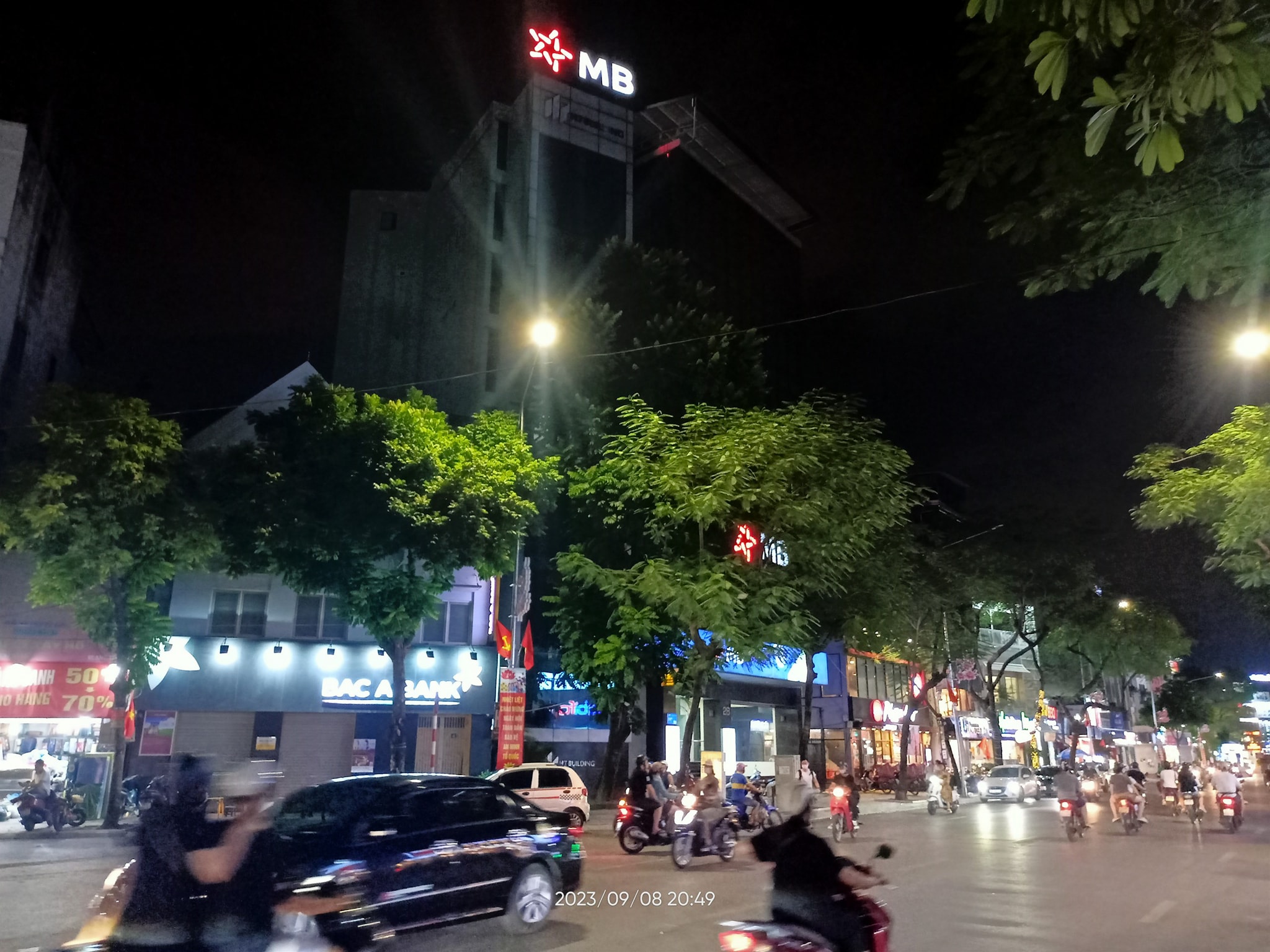 300m2