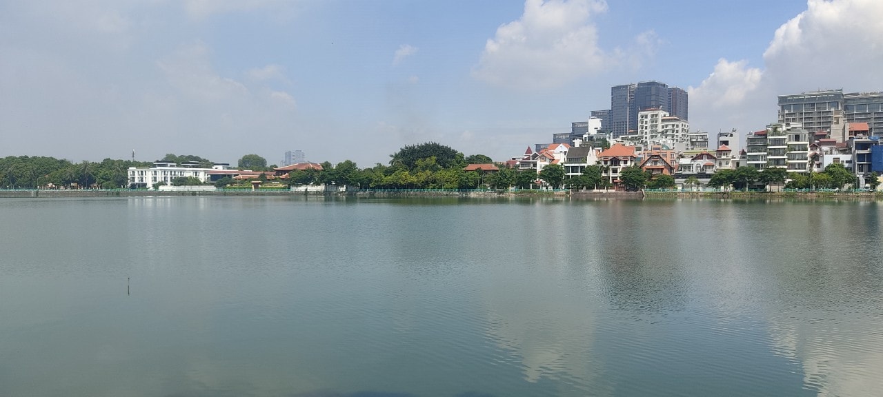 Bán Gấp Siêu phẩm View Hồ Tây, Mặt Phố Từ Hoa 259m x 5T, Mt 11.3m. Giá 210 tỷ.