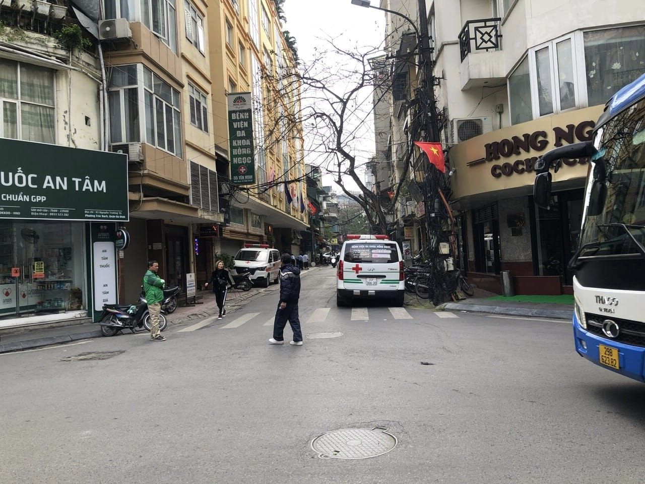 Bán nhà mặt phố Yên Ninh, Q Ba Đình – Lô góc, mặt tiền 5m, nở hậu – Kinh doanh,– Diện tích 60m2 – giá 24,5 tỷ