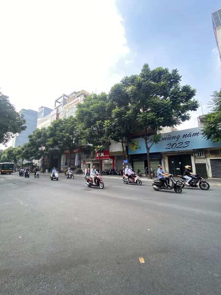 Bán Gấp! Lô Đất Mặt Phố Huế, Trung Tâm Phố Cổ, 419m x C4, Mt 16m. Giá 83 Tỷ.