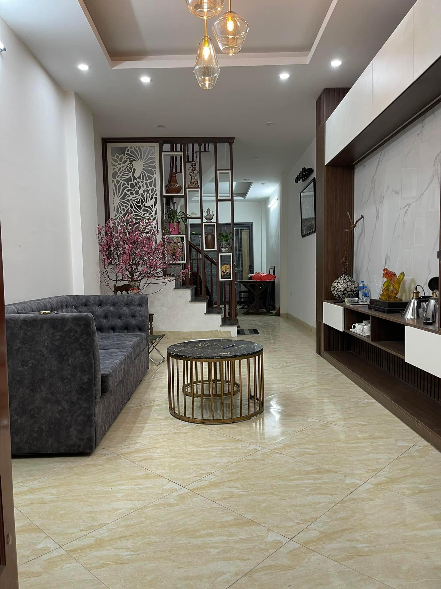 BÁN NHÀ MINH KHAI SÁT TIMES CITY HAI BÀ TRƯNG - 46M 5T MT 3.3M - CÁCH MẶT PHỐ 20M THOÁNG TRƯỚC SAU 6 PHÒNG NGỦ