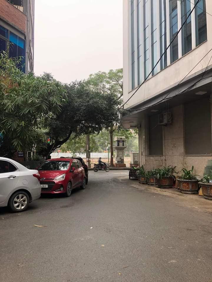 Nhà Nguyễn Khang, 6T thang máy, 1 hầm để xe Gara, kinh doanh 0981858892