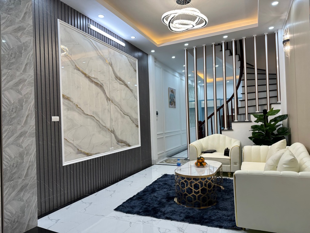 Nhà Trương Định - Diện tích 51m2, 5 tầng, ở luôn, mới, ngõ ô tô, giá chỉ 4.5 tỷ