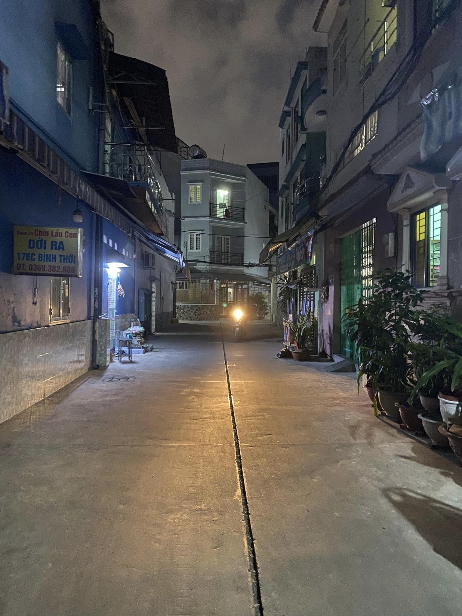 NGANG 5 TRUNG TÂM Q11 - THU NHẬP 18 TRIỆU THÁNG - GIÁ NHỈNH 4 TỶ