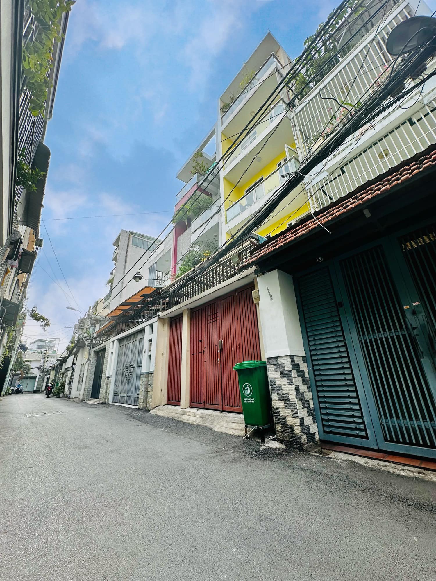 Cần bán gấp nhà 80m2 5 phòng ngủ khép kín dòng tiền khủng hẻm xe hơi Bùi Đình Túy giá 9 tỷ 500