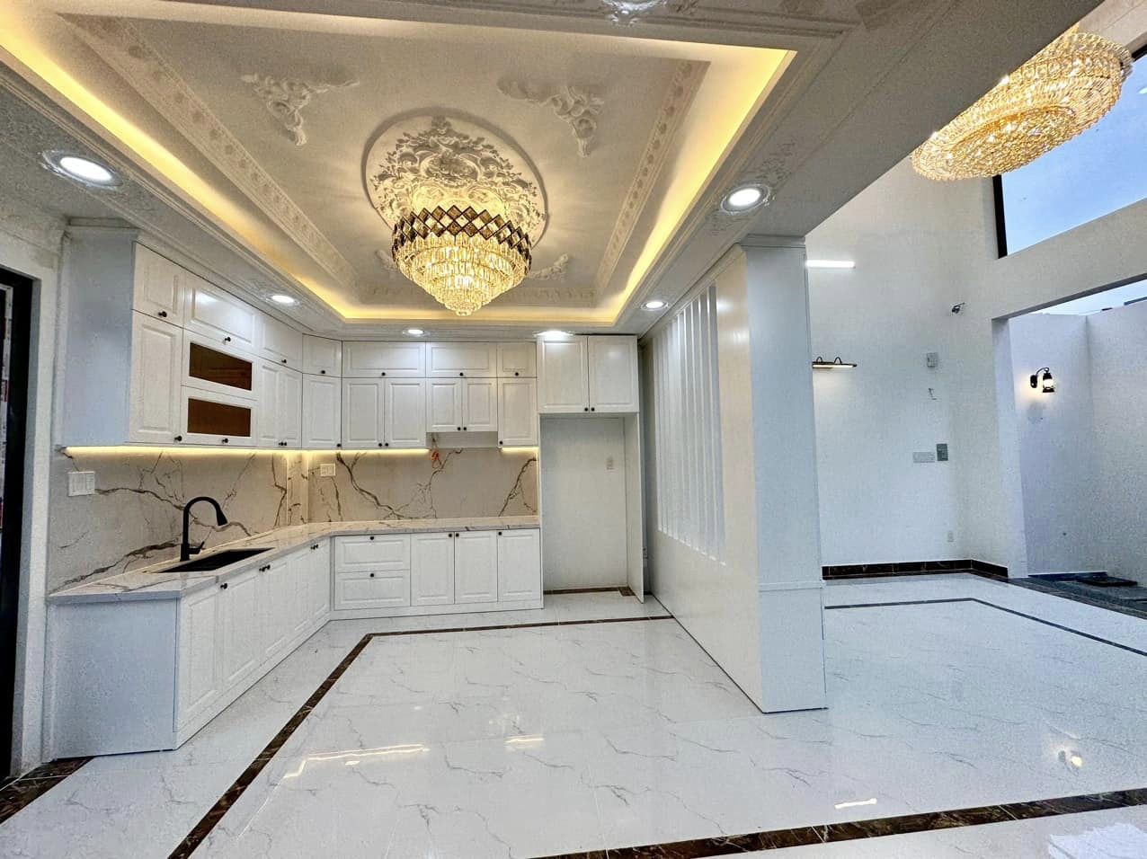 NHÀ MỚI Ở NGAY - KHU PHÂN LÔ BÀN CỜ - MẶT TIỀN 8M GIÁ 6TỶ