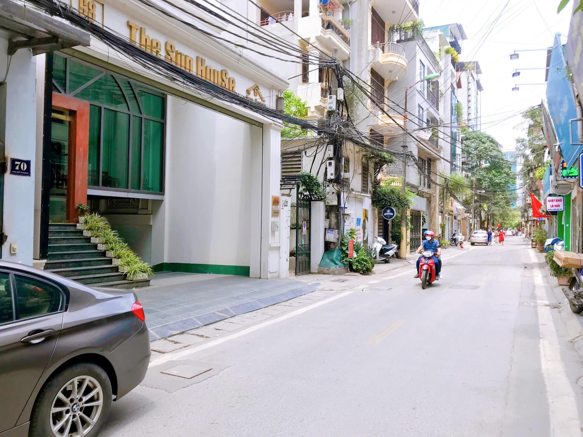 Bán Gấp! Tòa Nhà vip Mặt Phố Linh Lang, 188m x 9T, Mt 7.5m. Giá 99 tỷ.