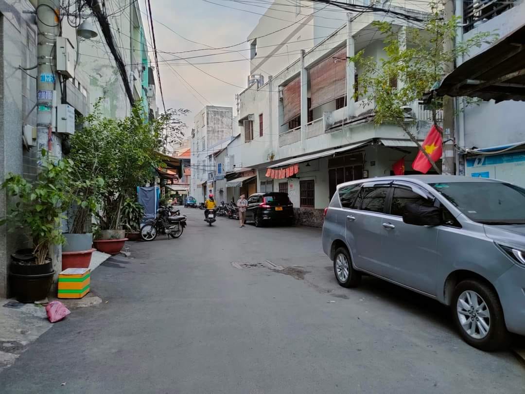 HẺM XE HƠI - 3 TẦNG - NHỈNH 3 TỶ.