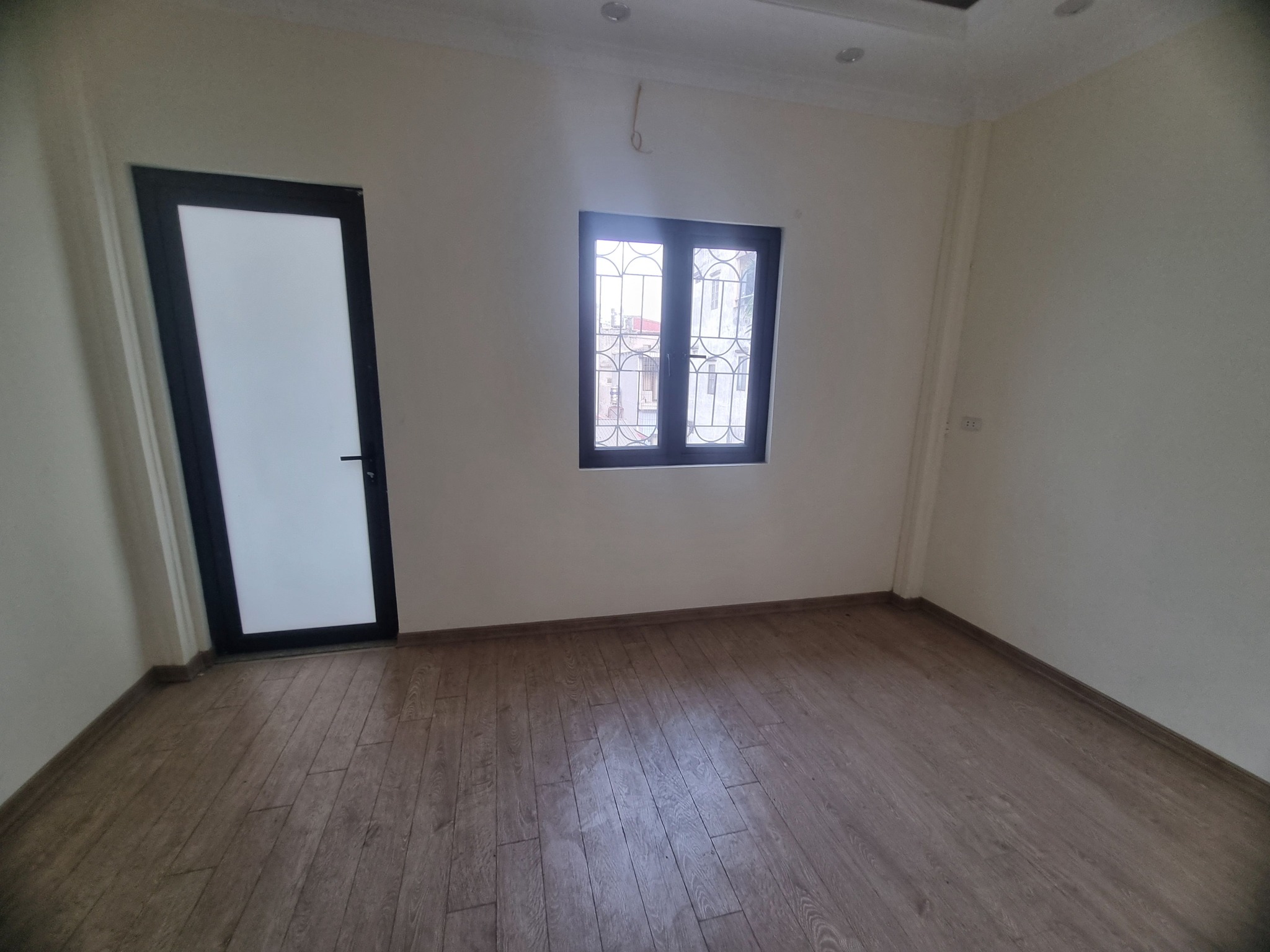 Bán nhà mặt Ngõ Quỳnh,DT 35m x 4 tầng, mặt ngõ kinh doanh sầm uất,giá 5.3 tỷ