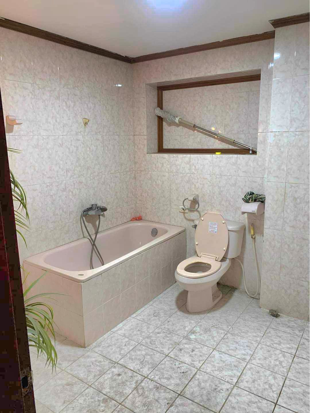 Phố Hàng Bông 105M2 4 Tầng MT 4.5M 46.5 Tỷ - 1 Sổ 1 Chủ Kinh Doanh Ô TÔ Tránh Đỗ