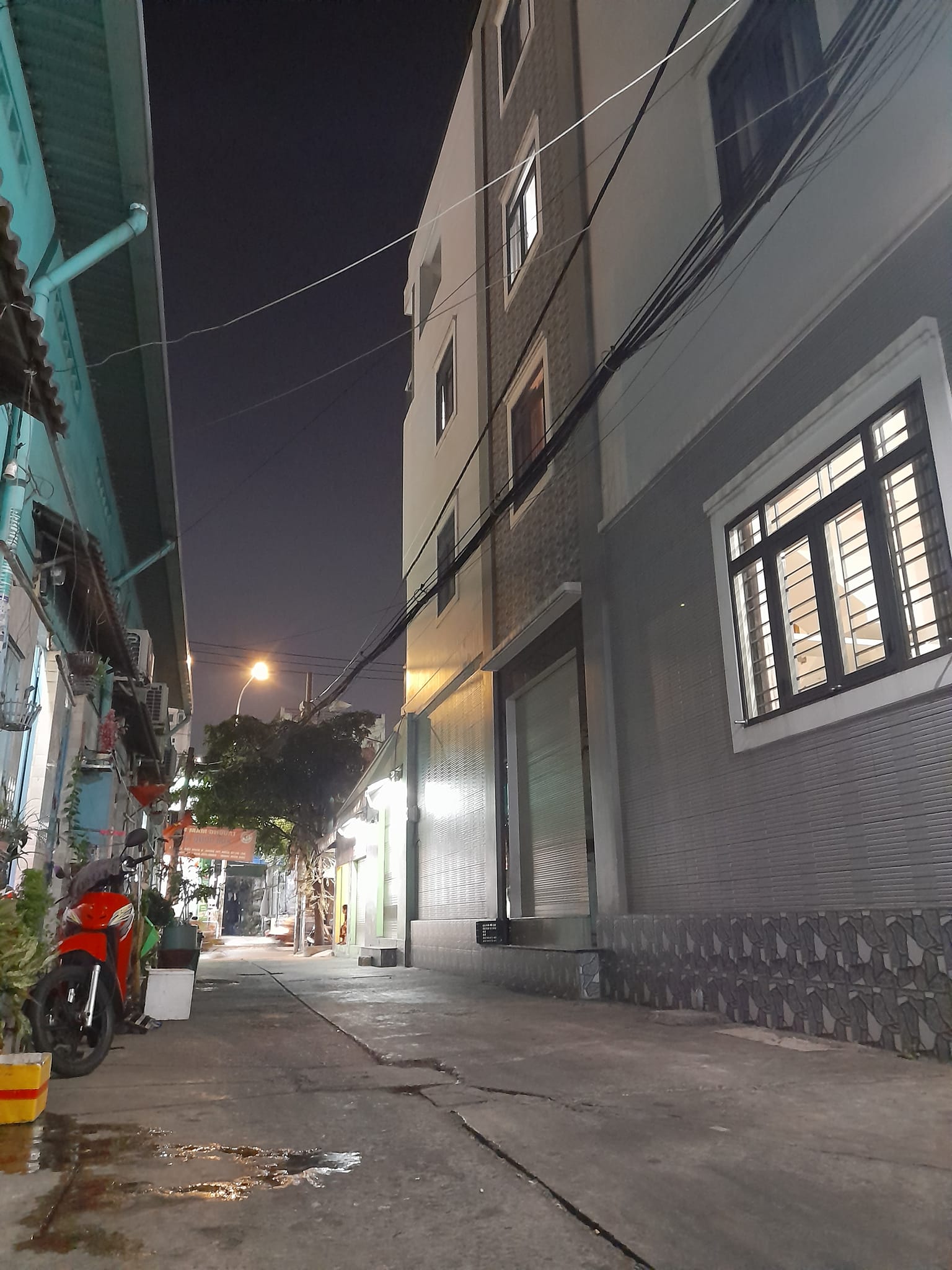 SÁT MẶT TIỀN - NGAY BÌNH TRỊ ĐÔNG - HẺM XE TẢI - 53M2 - 4 TẦNG - 5.65 tỷ