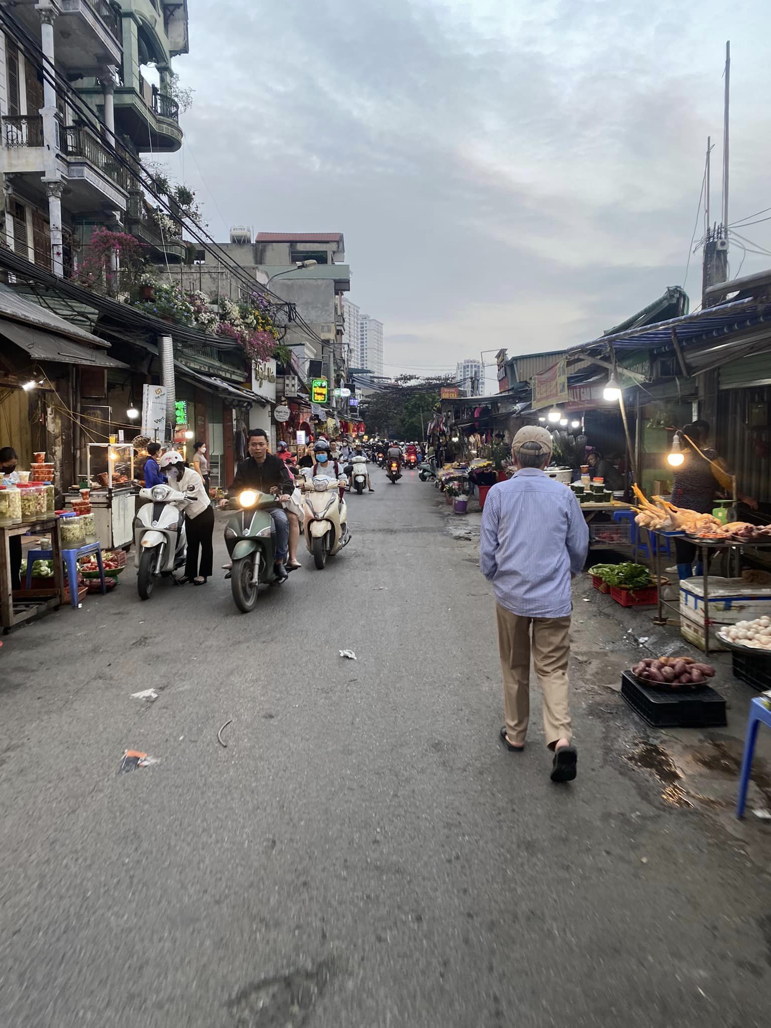 Bán Lô Đất Hiếm Phố Đặng Xuân Bảng, Kinh Doanh Sầm Uất, 65m x C4, Mt 6.3m. Giá 9 tỷ.