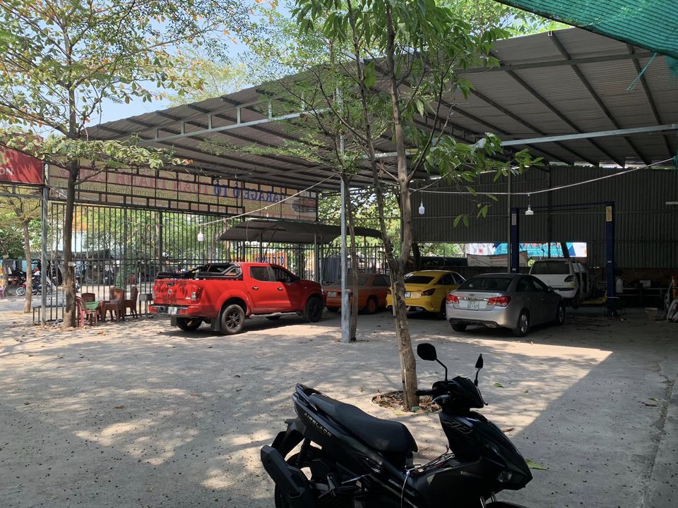Quận 12 ! Cho Thuê Hoặc Sang Garage Xe Ô Tô MT Đường Song Hành DTSD : 600 m2, Tel : 0974845869