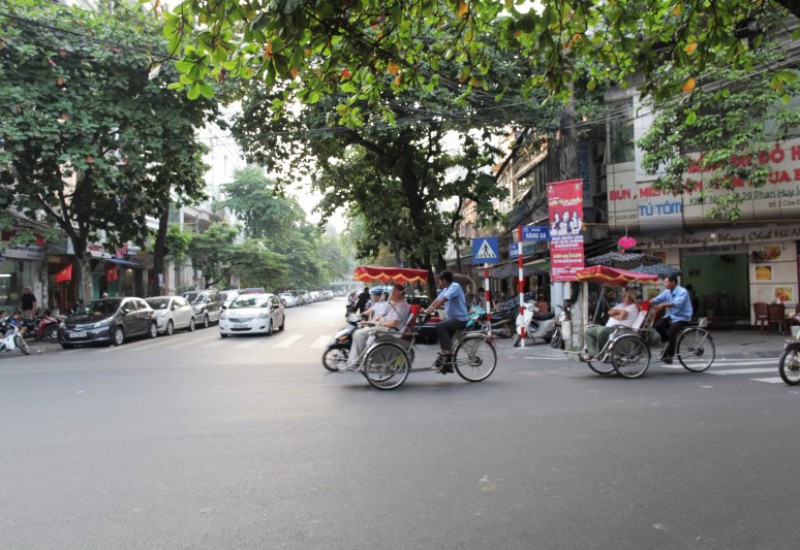 Bán nhà mặt phố Hàng Vải, 88 m2, 7 tầng, mặt tiền 4m, giá 58.8 tỷ, KD đỉnh