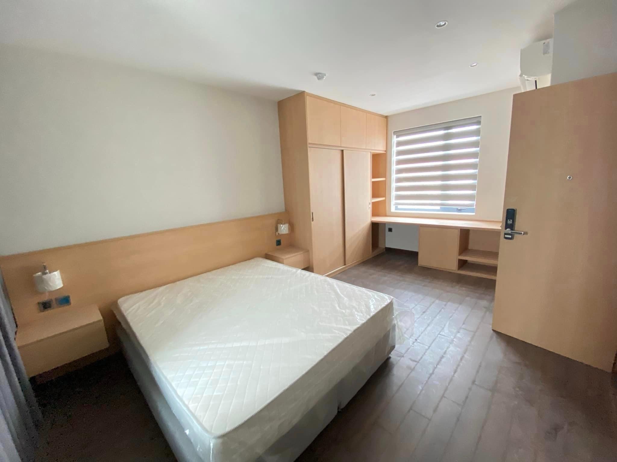 Phố Linh Lang Tòa Dòng Tiền 180Tr/th – 80M2 8 Tầng MT 6M 24 Tỷ 30M Ra Phố