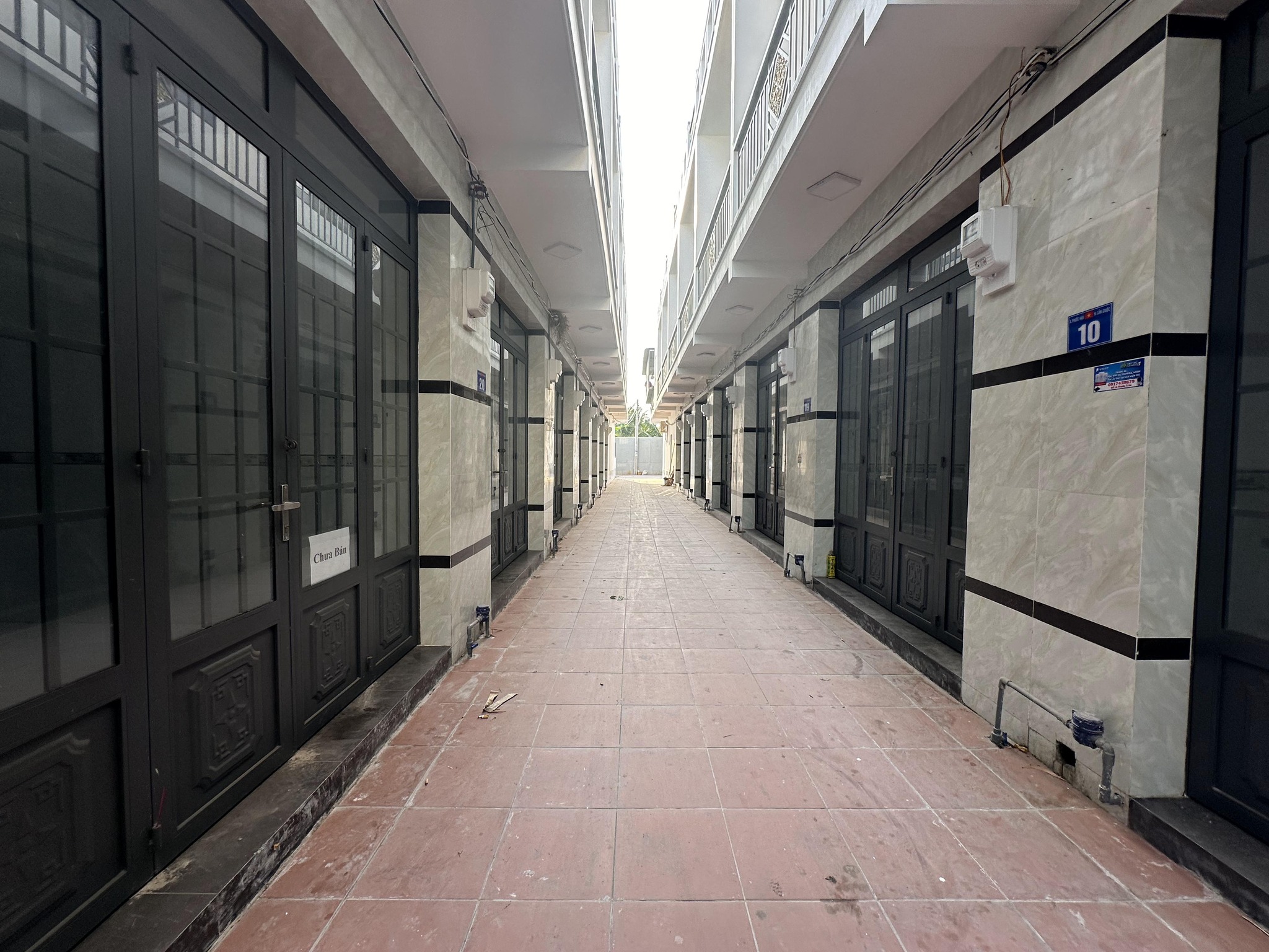 nhà shr giá rẻ ngay chợ bình chánh chỉ 400trieu nhận nhà