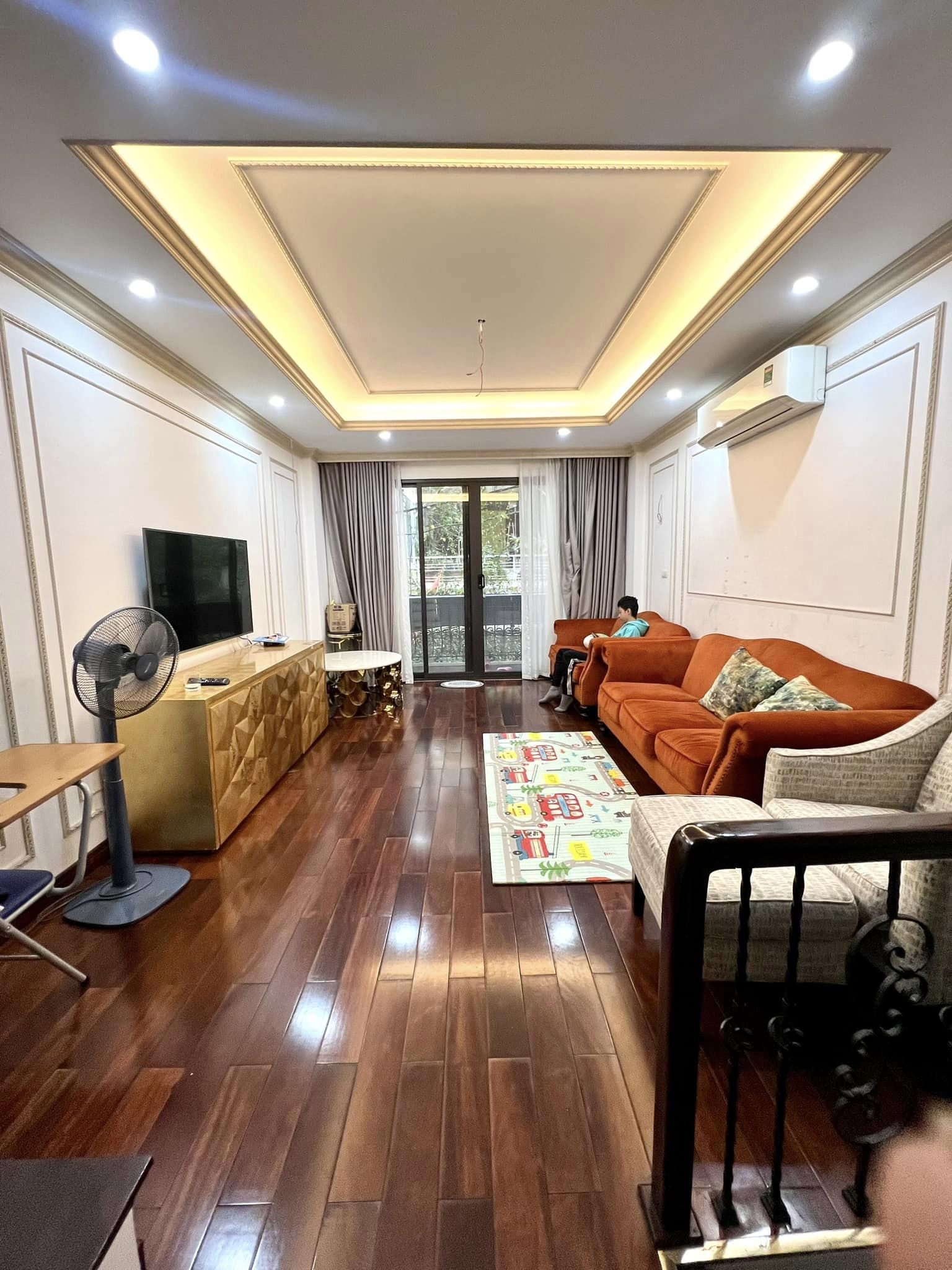 Siêu phẩm Liễu Giai 75m2x6 tầng ôtô tránh, hè rộng, văn phòng hơn 20 tỷ