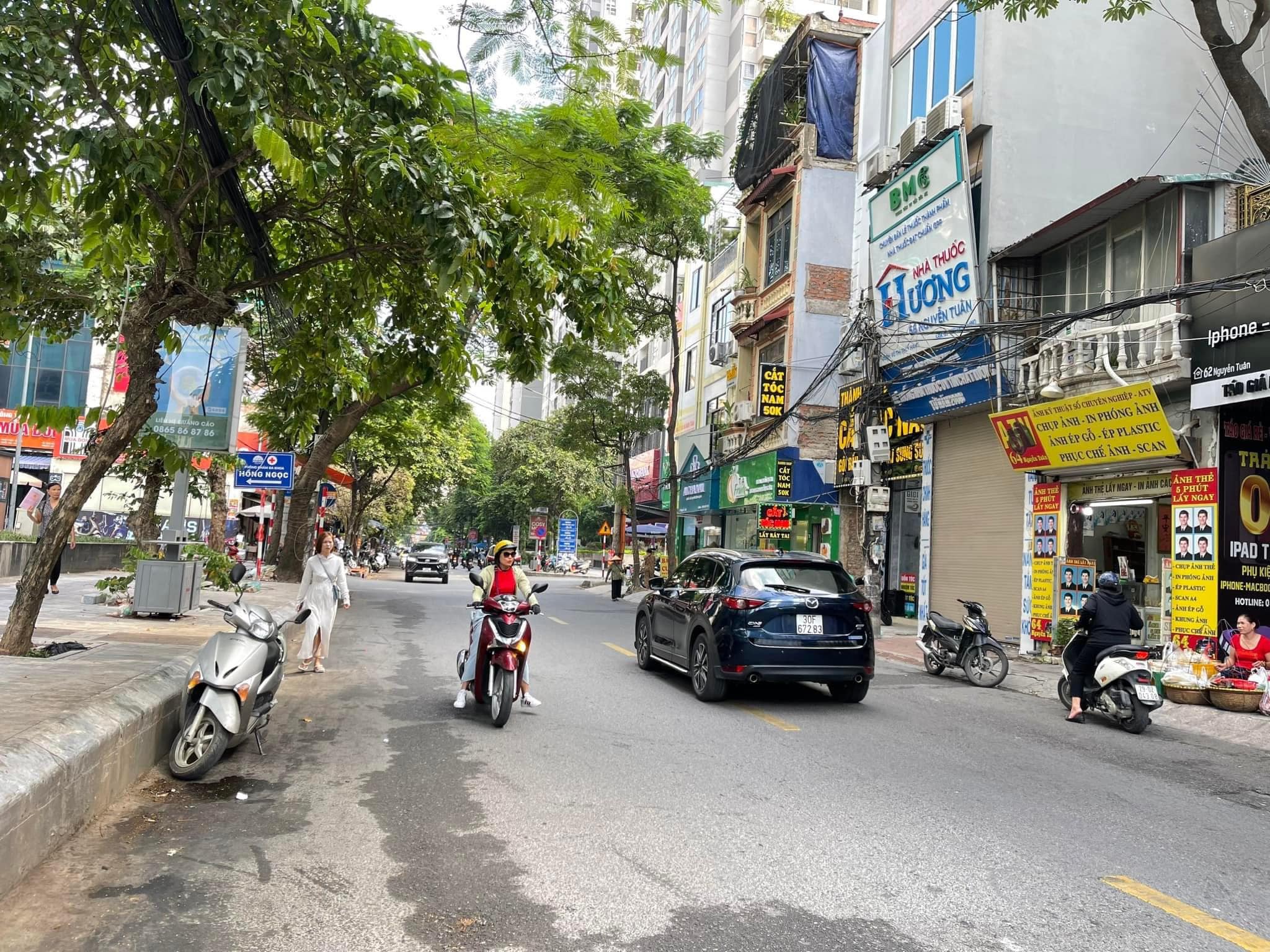 Nhà VIP mặt phố Nguyễn Tuân, Thanh Xuân, 72m2 x 7 tầng, vỉa hè đá bóng, kinh doanh