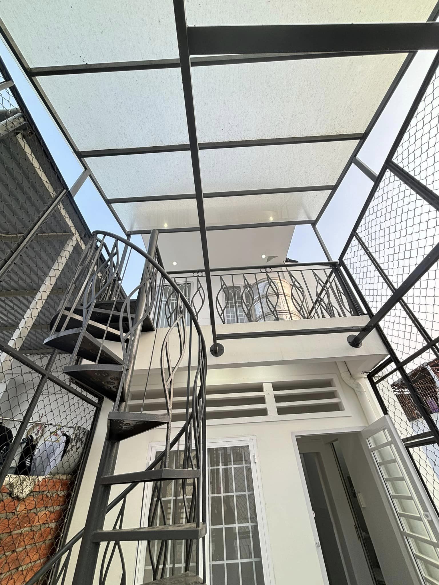 HIẾM - 6PN - HOÀN CÔNG - GẦN MẶT TIỀN - NHÀ MỚI Ở LIỀN NHỈNH 5 TỶ