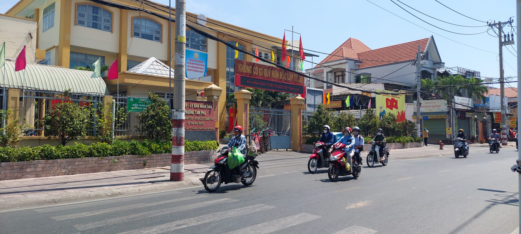 Thiết Kế Hiện Đại-Tiện Kinh Doanh-Đường 10m Thông-Tam Phú Thủ Đức