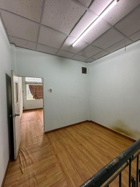 Nhà gần ngã tư bảy hiền quận tân bình, 6,5tỷ, 80m2, thích hợp xây căn hộ dịch vụ, tiện ích xung quanh không thiếu thứ gì