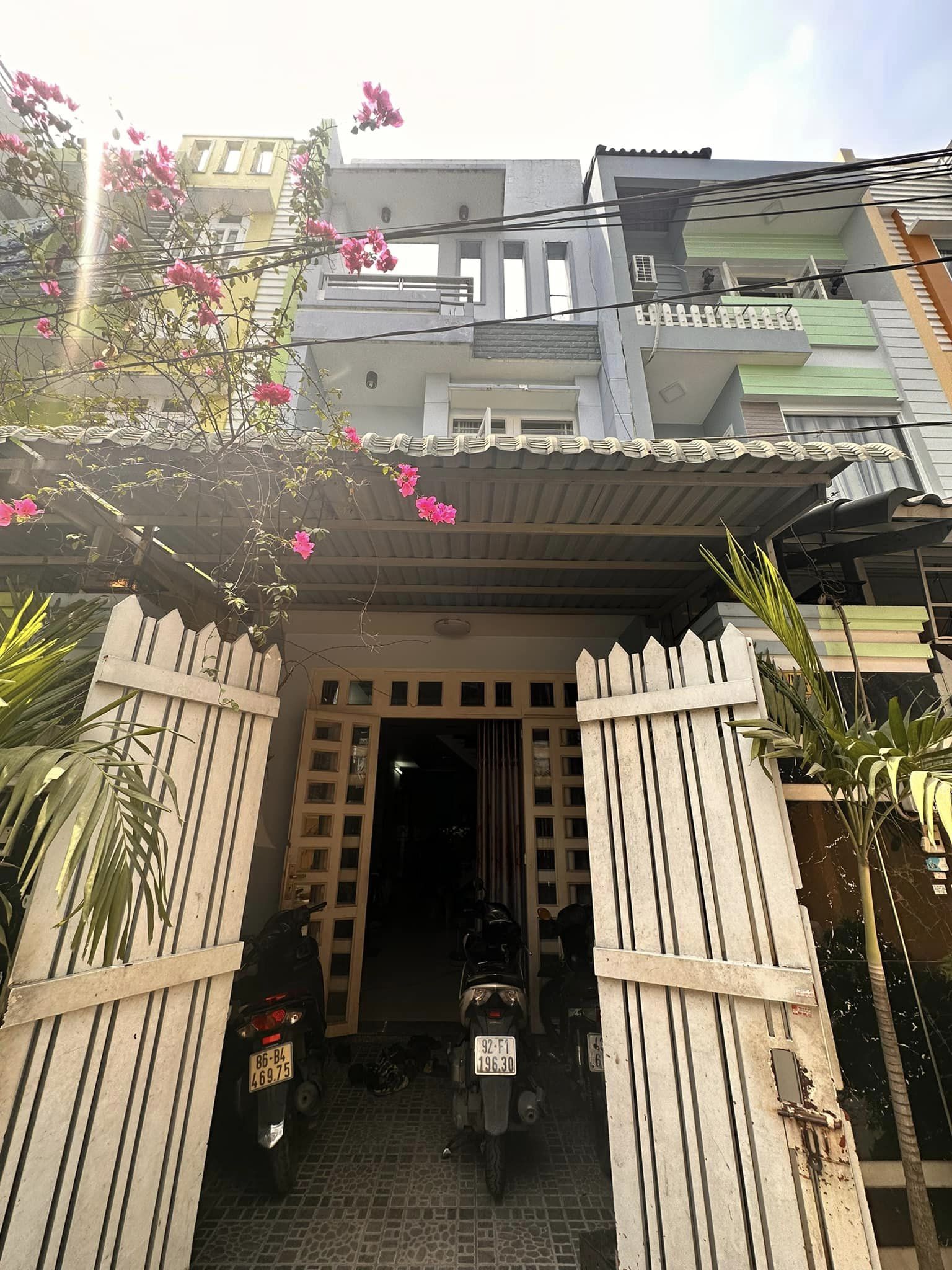 Bán nhà khu cao tầng đồng bộ đường số 18, phường 8, Gò Vấp