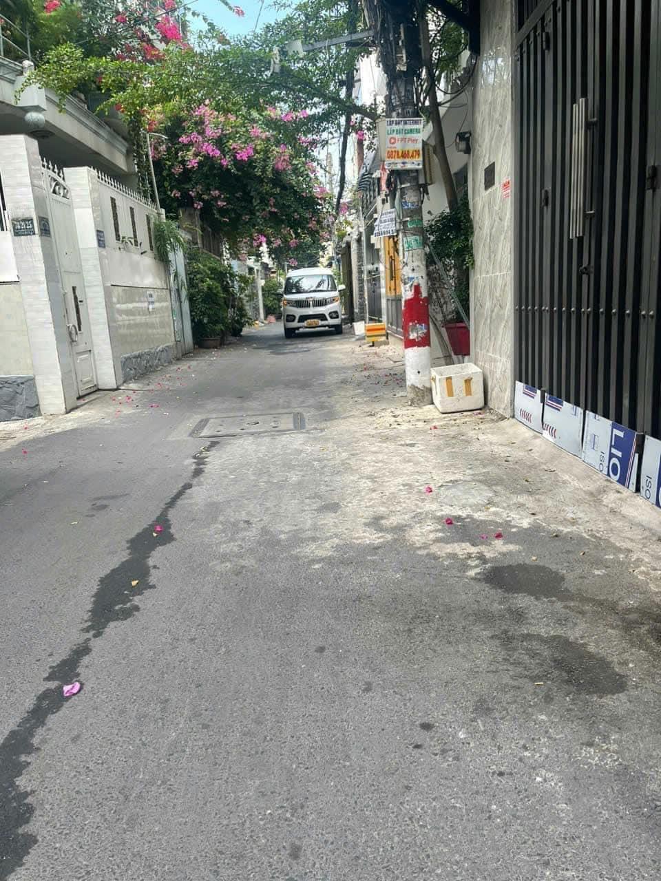 Cần Bán nhà 2 tầng Hẻm 78 Nguyễn Văn Khối - P11 - Gò Vấp - 37m2 ( 4 x 10 ) GIÁ 4,65 TL NHẸ - HẺM 5M XE HƠI ĐẬU CỬA.