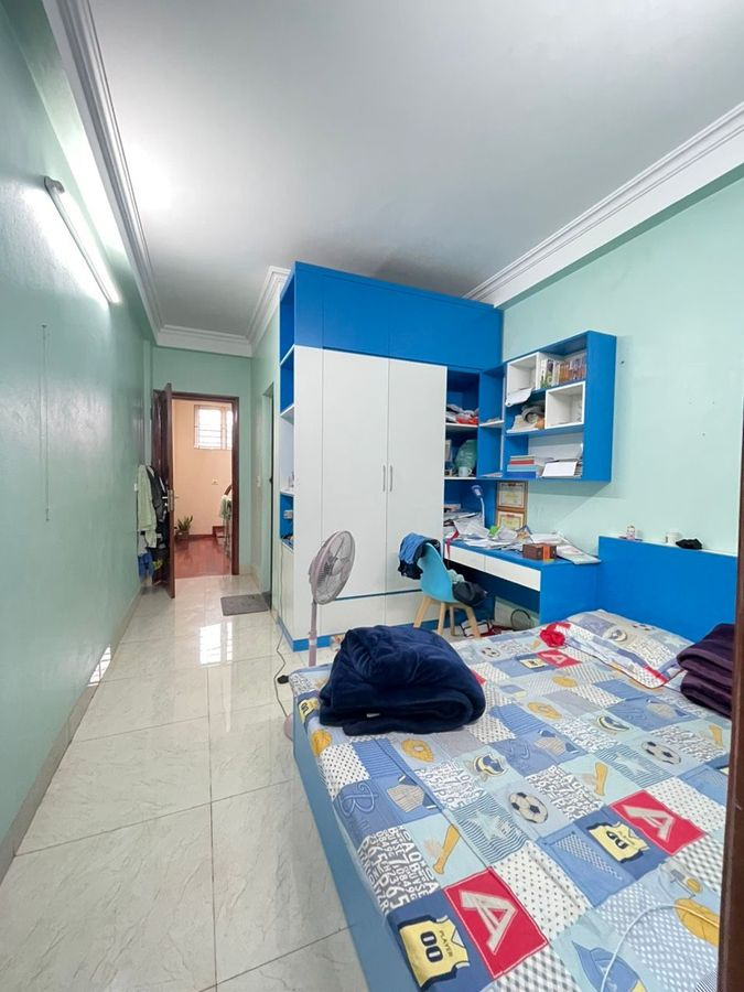 chủ nhà cần bán căn ở chiến thắng to đẹp