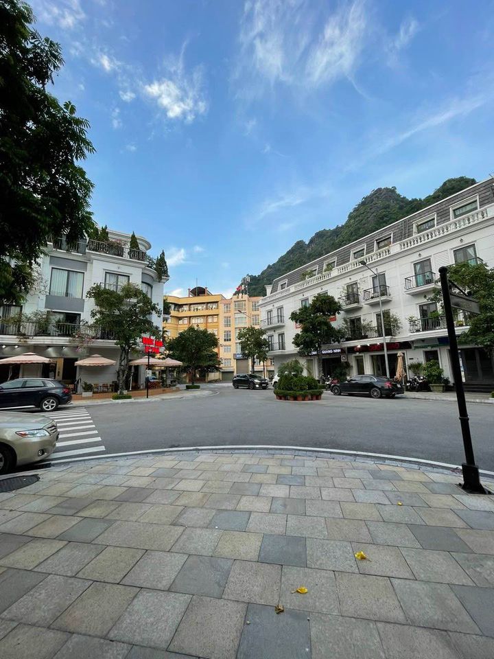 Chính chủ cần cho thuê tầng 1căn góc Mỹ Gia 3-16, Vinhomes Bến Đoan.